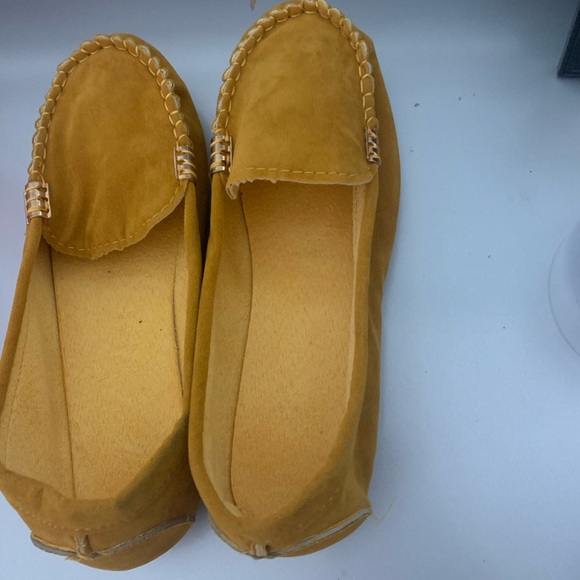 Shoes - Picture 2 of 2